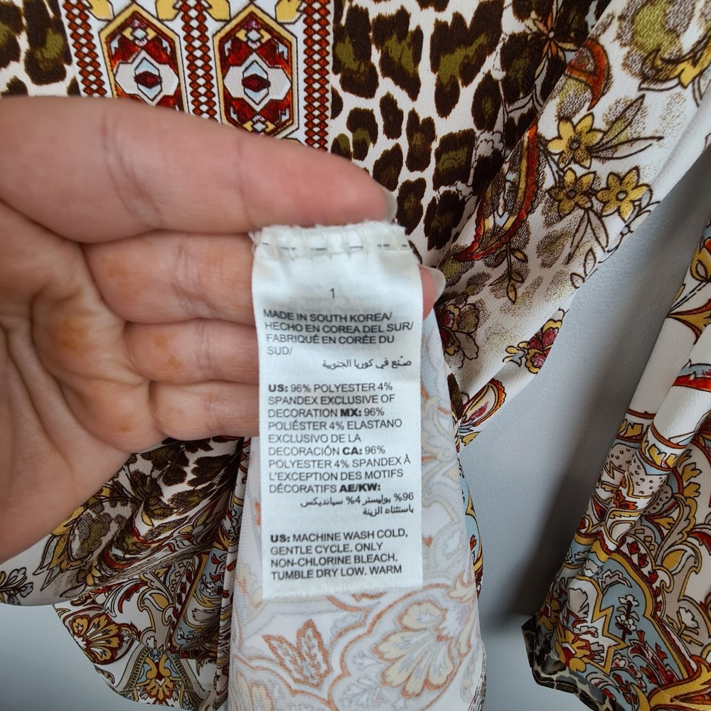 Chico's Leopard Paisley Floral V-Neck Bell Sleeve Tunic Top Brown White Size 1 M - Picture 7 of 8